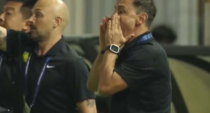 今天这半小 今天这半小