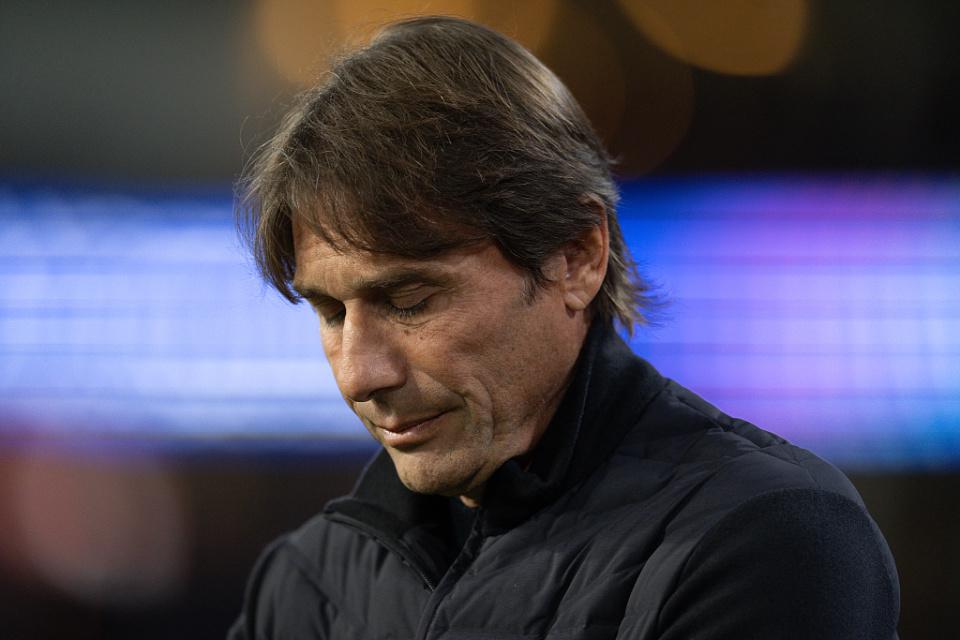 溃败给荷甲 溃败给荷甲